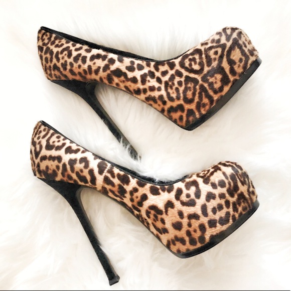 Yves Saint Laurent YSL Tribtoo Pumps Heels